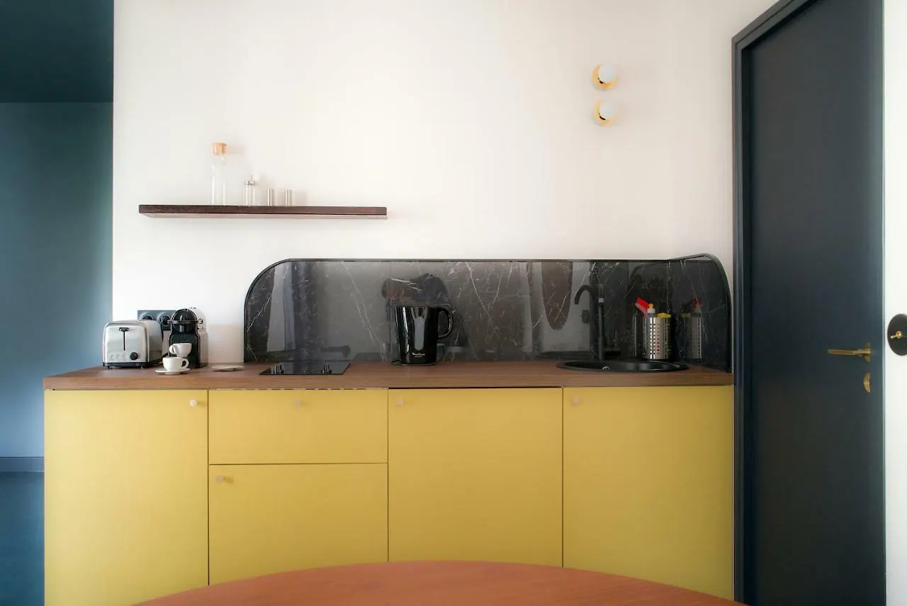 Joie Paris Quartier Latin Apartment