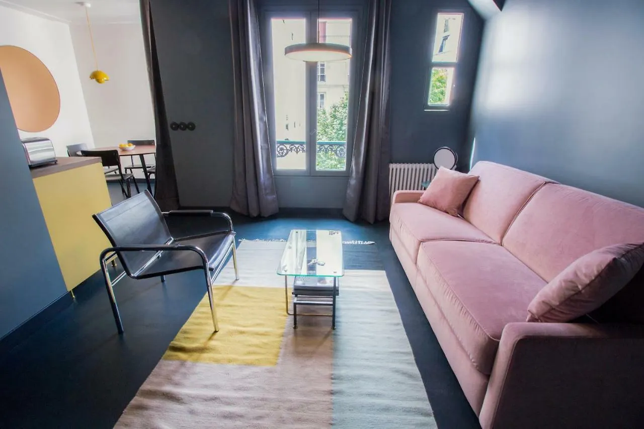 Joie Paris Quartier Latin Apartment